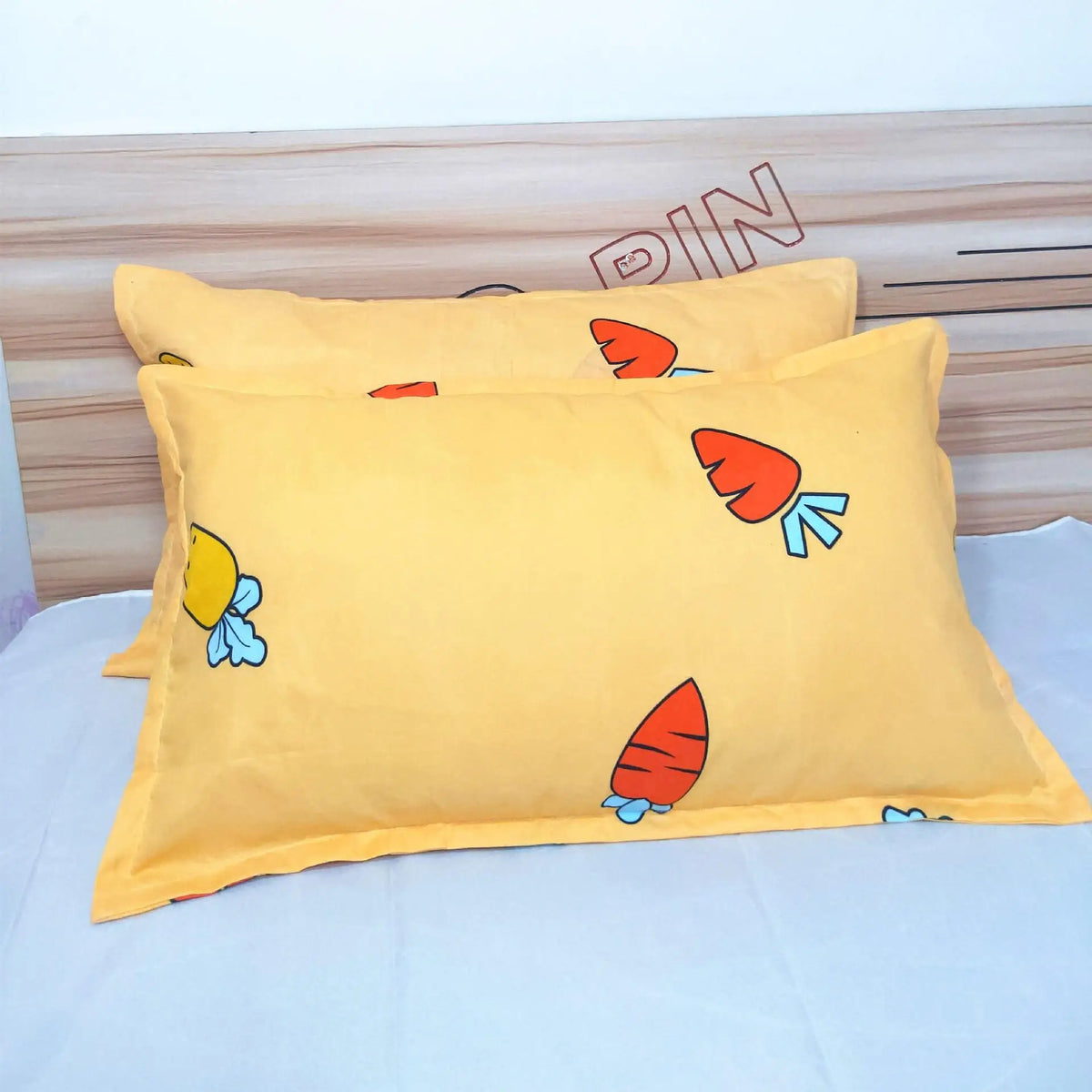 Soft Floral Non-Toxic Accent Pillowcase