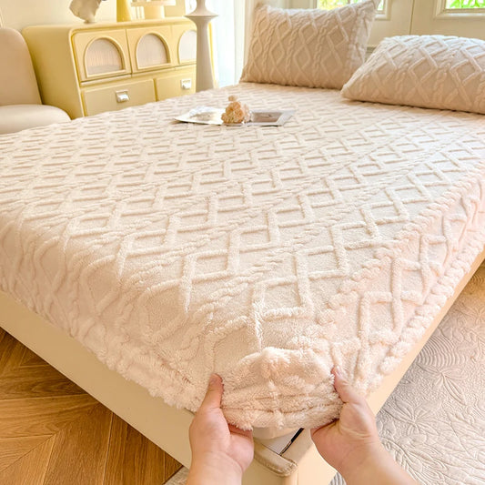 **Ultra-Soft Thermal Coral Fleece Fitted Sheet**