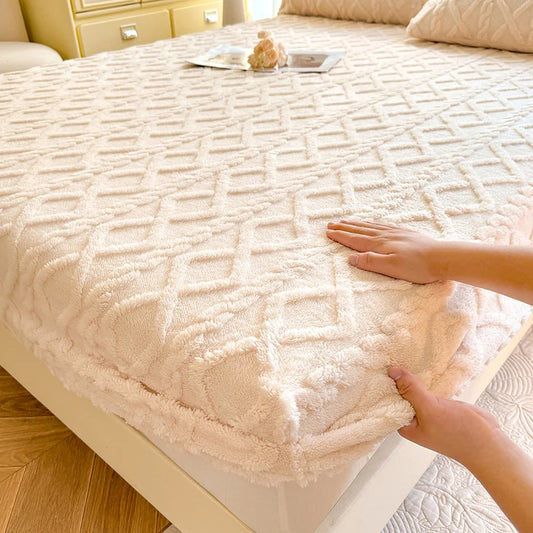 **Ultra-Soft Thermal Coral Fleece Fitted Sheet**