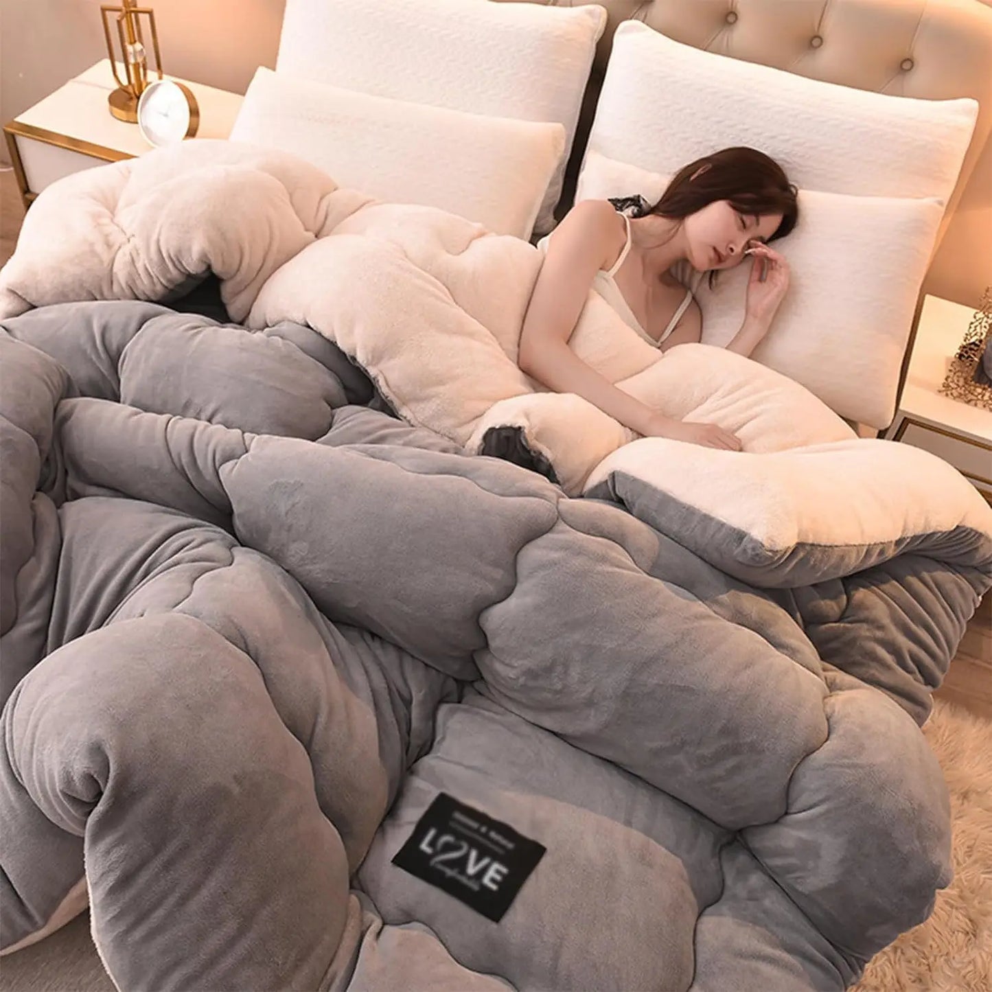 Ultra-Warm Thickened Flannel Winter Comforter
