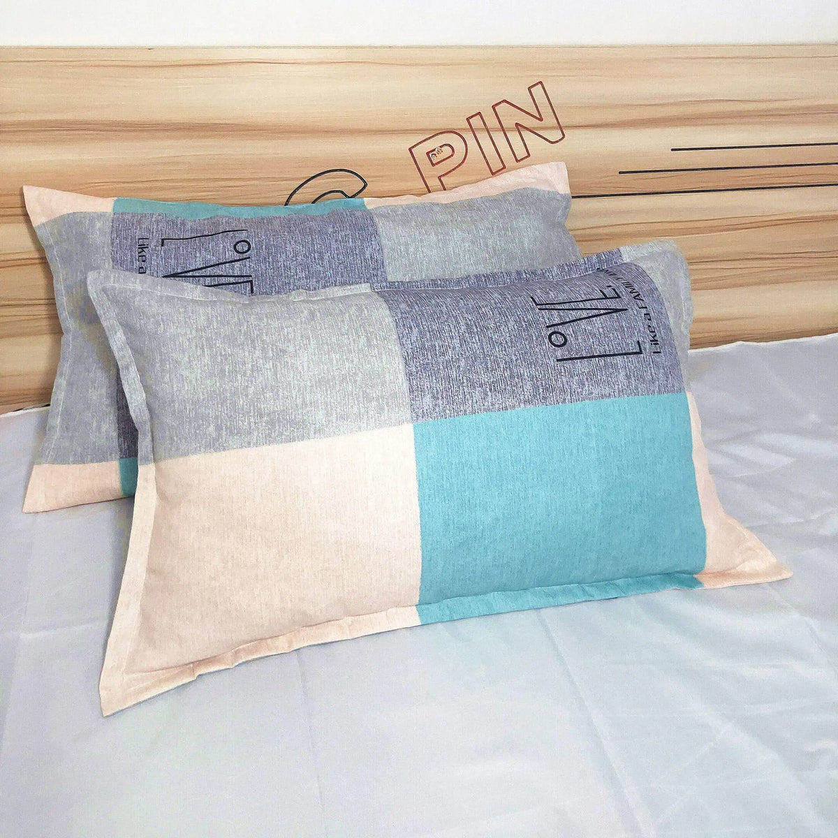 Soft Floral Non-Toxic Accent Pillowcase