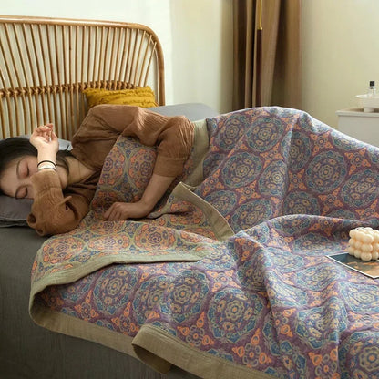 Triple-Layered Breathable Cotton Jacquard Quilt