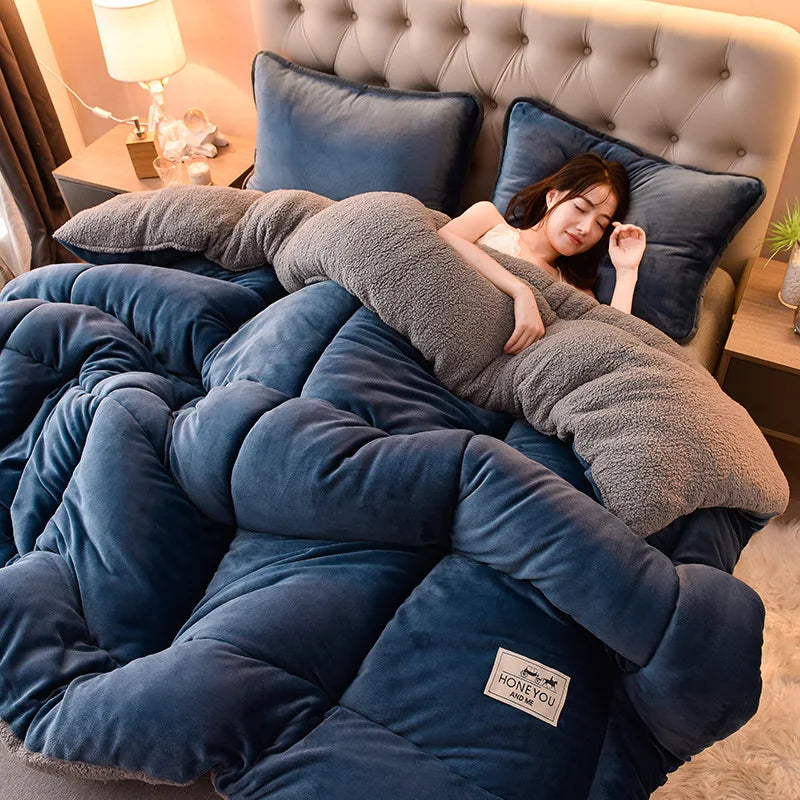 Ultra-Thick Dual-Sided Winter Cloud Comforter